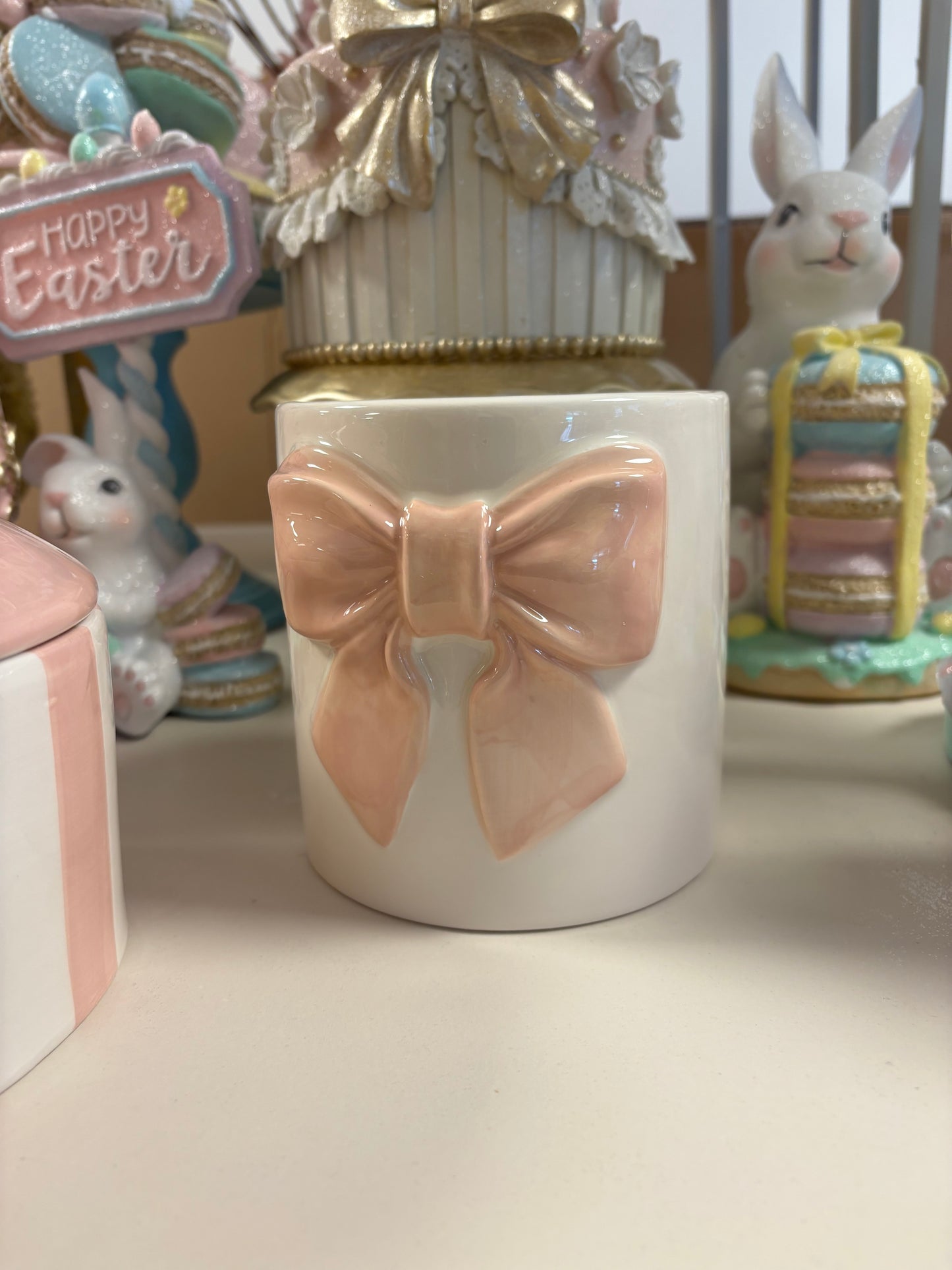 Bow jar